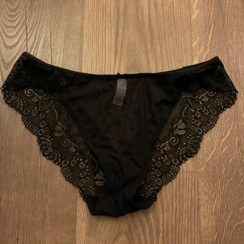 DKNY Size L Delicate Panties